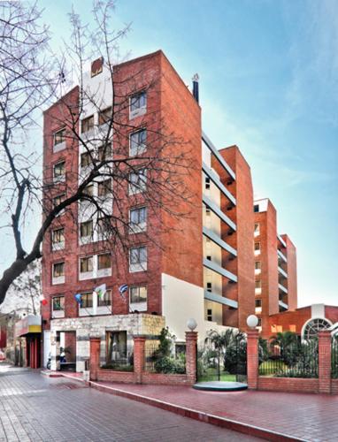 Exterior view, Quintana Hotel in San Luis