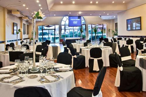 Restaurant, Quintana Hotel in San Luis