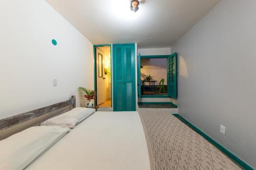 Suite with Balcony image 7