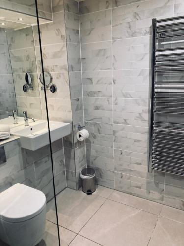 Seven Hotel - image 11