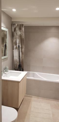 BelGrey apartman Belgrade Waterfront - image 10