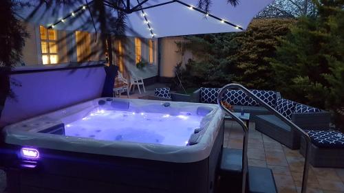 Taman, Beata Apartman in Gyula