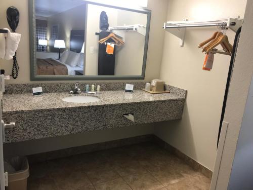 Banyo, SureStay by Best Western Mesa Downtown Area in Phoenix (AZ)