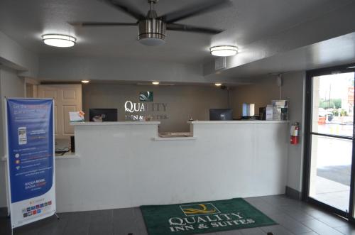 Quality Inn & Suites near Downtown Mesa