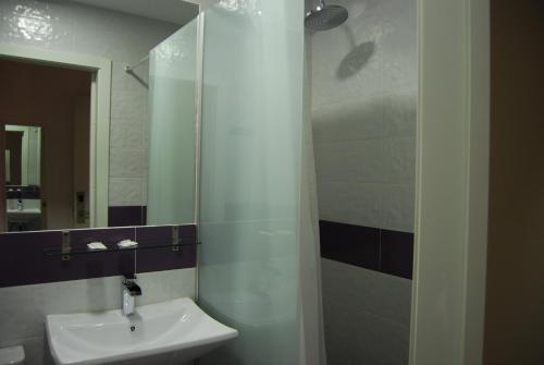 Hostal Atelier - image 10