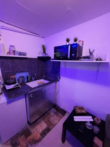 Cuina, The lonley unit in Nahariya