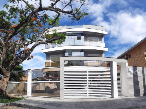 Ap 203 - Mônaco Residence - rua na Beira da Praia - Não aceita pet, Florianópolis