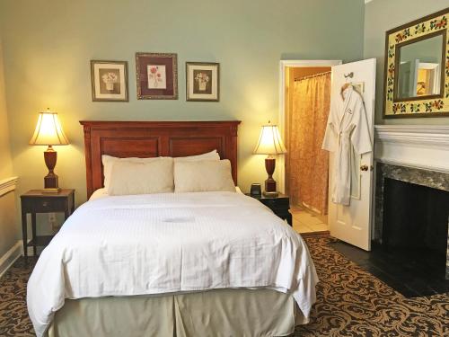 Mini Suite 203 Main House