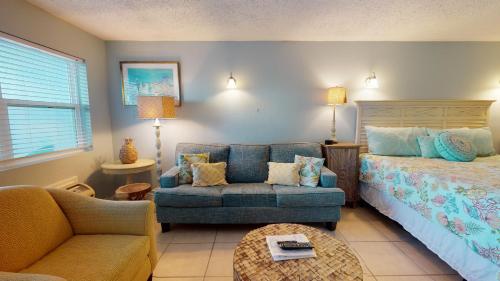 111 Sea Breeze Condo - image 6