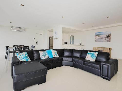 Solymar I Adjacent to Beach I Pet Friendly - image 5