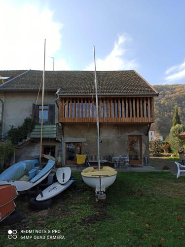 Maison au bord du lac du Bourget gîte à louer Conjux