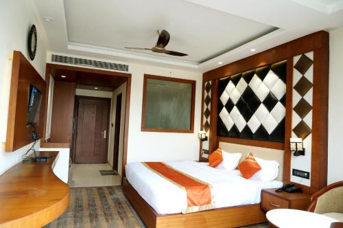 HOTEL GRAND PALACE