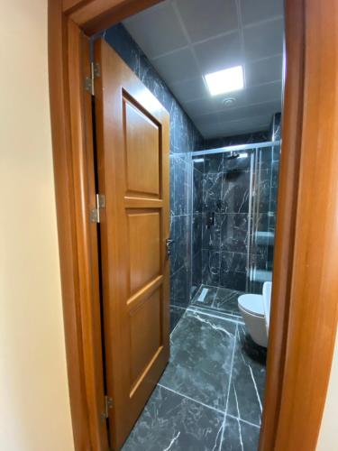 Standard Double Room image 6