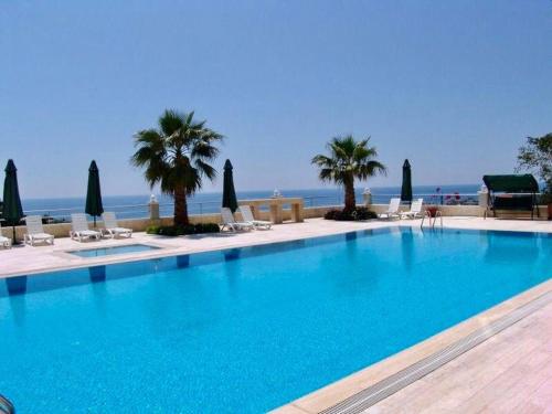 BEAUTIFUL GREEN APARTMENT at CLEOPATRA BEACH