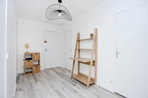 Appartement T2 equipe de 55m2 - Secteur Hopital - Parking ferme