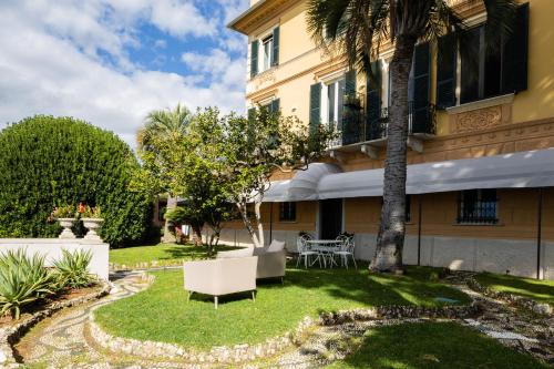 Have, Villa Riviera Resort in Lavagna