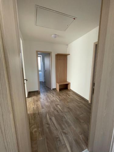 2 bedrooms, 4 beds