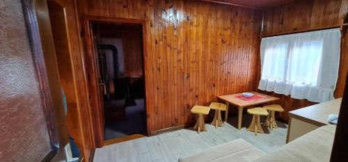 Domacinstvo Prentovic in Ljubiš