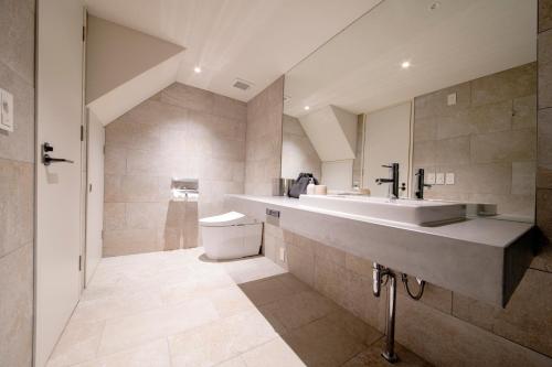 HOTEL 101 KANAZAWA – Kanazawa, CA
