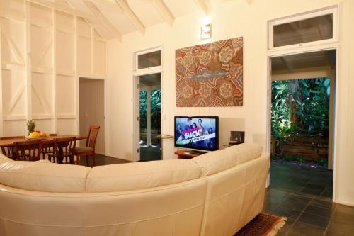 Port Douglas Cottage & Lodge - image 4