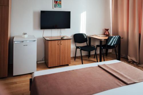 HOTEL K2 CITY - image 2