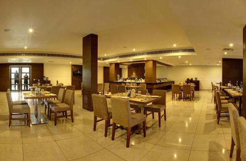 ห้องอาหาร, โรงแรมเลอ รุจี เดอะ ปรินซ์ (Hotel Le Ruchi The Prince) in วิไชยนคร