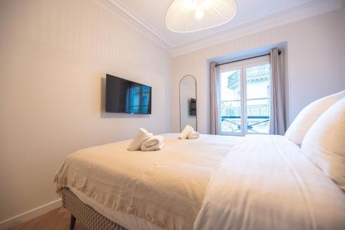 Luxury apartments in Paris Center - image 7