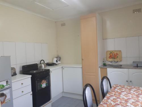 Cottage Sleeps 4 with Pool, Harare (foto 10)