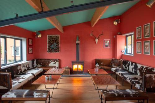 Beautiful Rural Yurt with Fire pit near Bruton - image 14