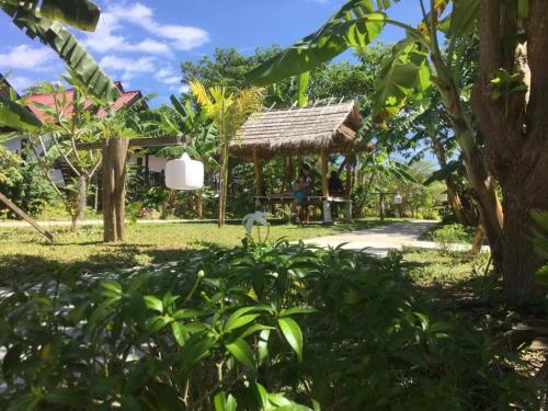 lanta andaleaf bungalows - 정원