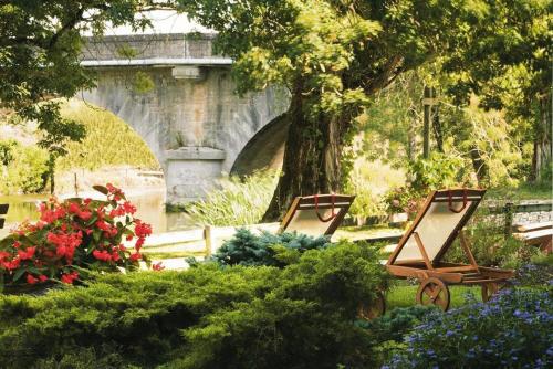 Logis Hôtel Auberge de la Rivière