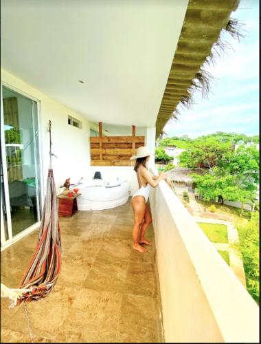 ME Hotel & Villas - Montanita Estates