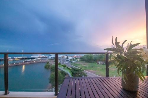 NEW - ZEN AT THE WATERFRONT - Luxury Waterfront Holiday Home for Families & Friends, Darwin (foto 10)