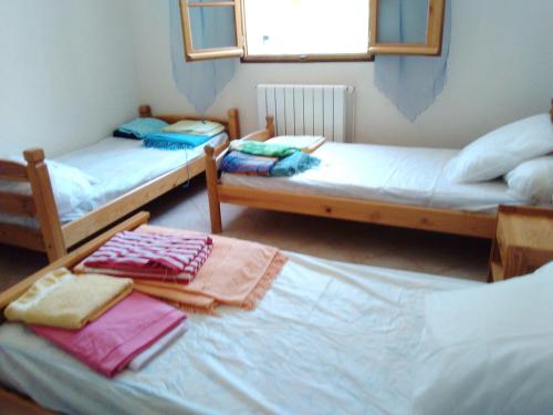 Villa with 2 bedrooms in Mormoiron with private pool furnished garden and WiFi - image 12