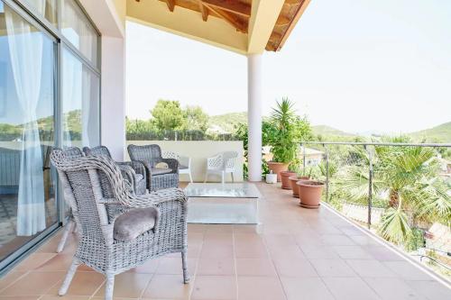 6 bedrooms villa with sea view private pool and jacuzzi at Olivella