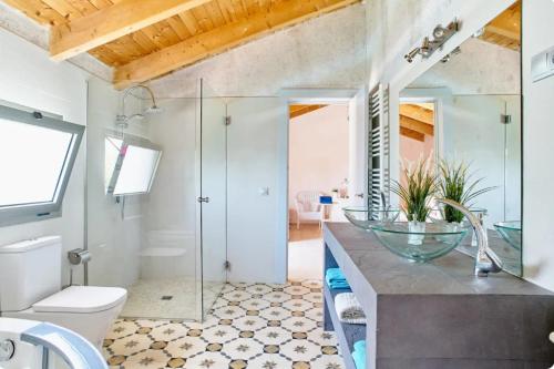 Bany, 6 bedrooms villa with sea view private pool and jacuzzi at Olivella in Olivella