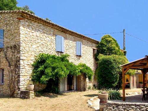 House with 6 bedrooms in Vaison la Romaine with wonderful mountain view private pool and enclosed garden 45 km from the slopes - image 11