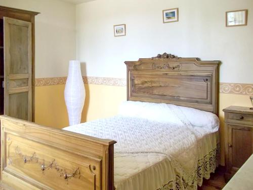 House with 6 bedrooms in Vaison la Romaine with wonderful mountain view private pool and enclosed garden 45 km from the slopes - image 3