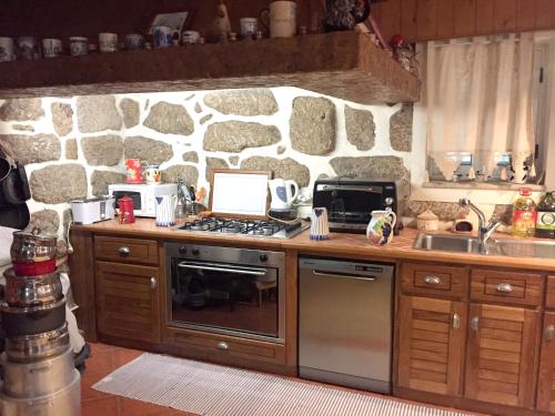 Villa with 4 bedrooms in Penafiel with wonderful mountain view private pool enclosed garden 50 km from the beach - image 5