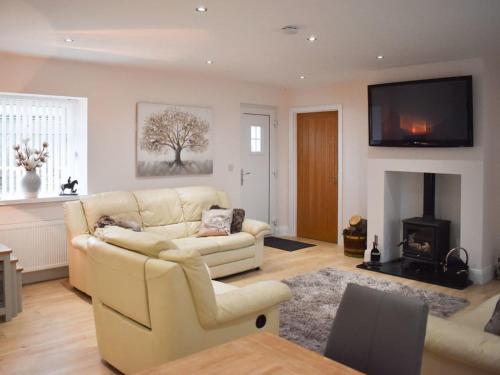 Rose Cottage Captivating 1-Bed Cottage in Bangor in แทมเพิลปาร์ติค