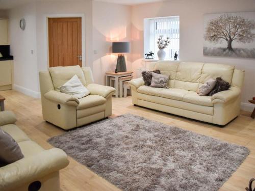 Rose Cottage Captivating 1-Bed Cottage in Bangor in แทมเพิลปาร์ติค