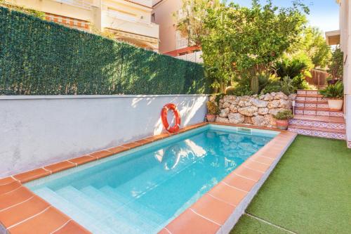 4 bedrooms villa at Torredembarra 160 m away from the beach with sea view private pool and enclosed garden