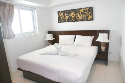 2 bedrooms appartement with sea view shared pool and furnished balcony at Phuket 2 km away from the beach photo 3