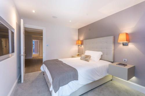 Wellington court st john wood - image 3