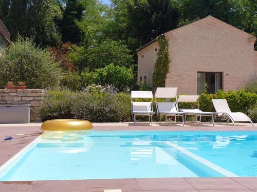 One bedroom appartement with shared pool and wifi at Montalto delle Marche