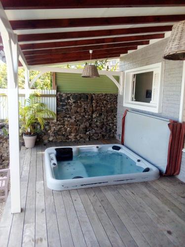 Балкон, Appartement confortable au Vauclin avec jacuzzi - 55 m² in Le Vauclin