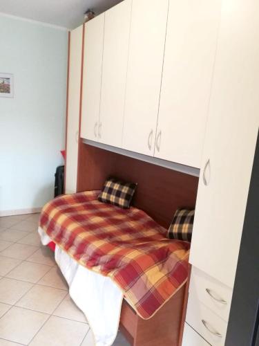  One bedroom appartement with sea view and furnished balcony at Messina 2 km away from the beach in Messina