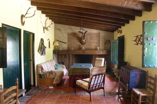 4 bedrooms villa with private pool and enclosed garden at Caceres