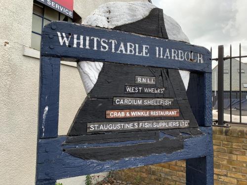 One Bedroom flat in Whitstable - image 2