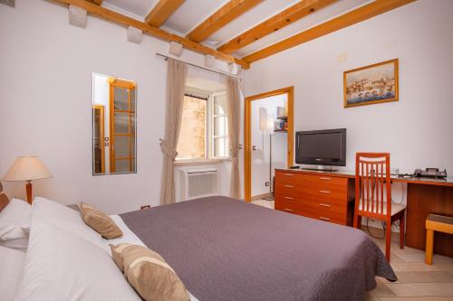 Apartments Espana 1